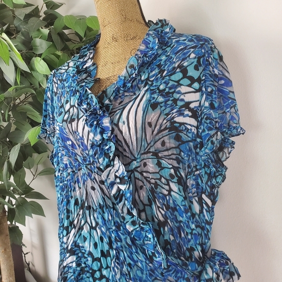 East 5th Women’s Deep Blue Ruffle Wrap Blouse Size 1X Plus Size Butterfly - Picture 2 of 10